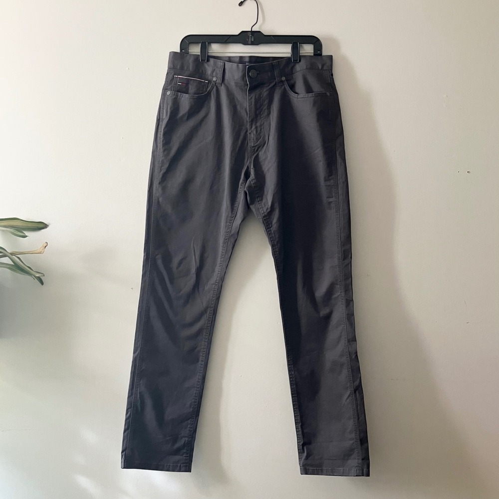 Tommy Hilfiger Gray‎ Straight Leg Pants 32x32
